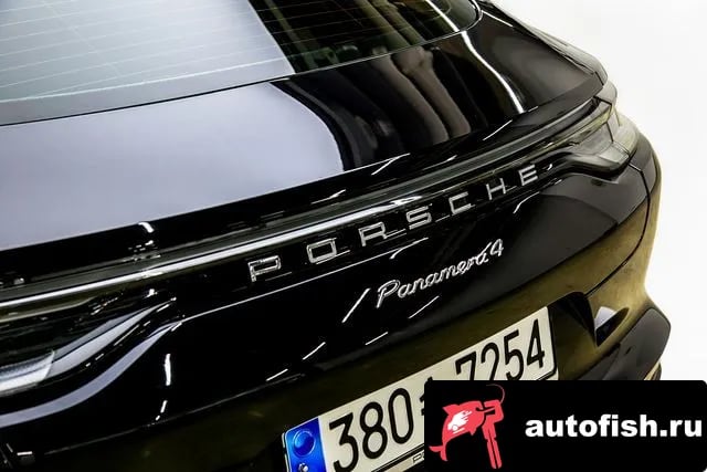 Porsche Panamera Panamera (971) 2021 года - вид 2