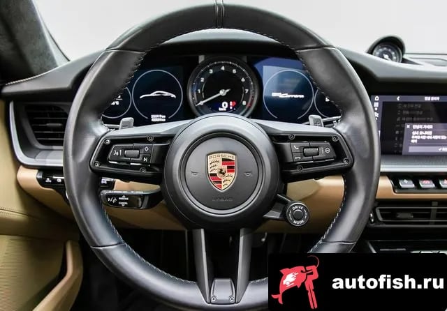 Porsche 911 911 (992) 2020 года - вид 3