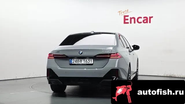 BMW 5-Series 5 Series (G60) 2025 года - вид 4