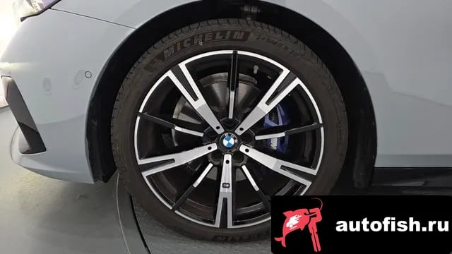 BMW 5-Series 5 Series (G60) 2025 года - вид 5