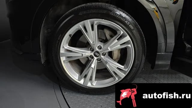 Audi Q8 Q8 (4M) 2021 года - вид 5