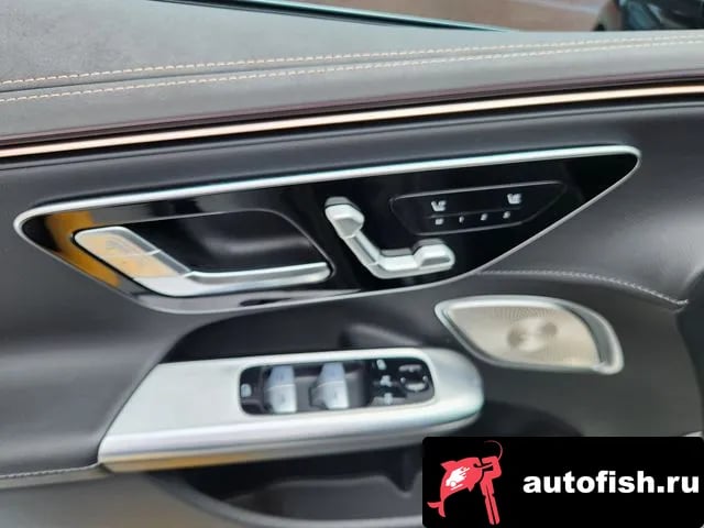 Mercedes-Benz EQE EQE V295 2022 года - вид 2