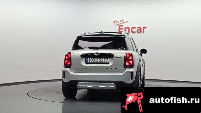 Mini Countryman Cooper D Country Man 2021 года - вид 3