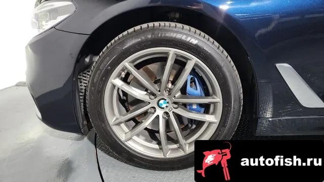 BMW 5-Series 5 Series (G30) 2018 года - вид 5