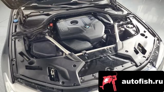 BMW 5-Series 5 Series (G30) 2018 года - вид 6