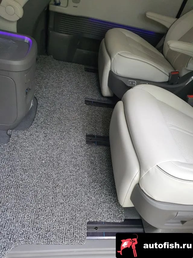 Hyundai Staria Staria 2025 года - вид 4