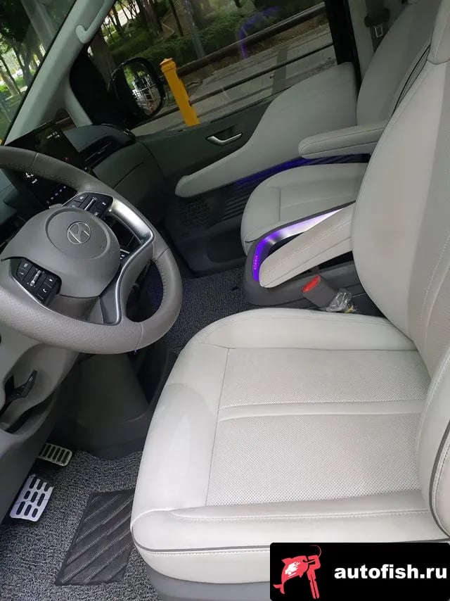 Hyundai Staria Staria 2025 года - вид 5