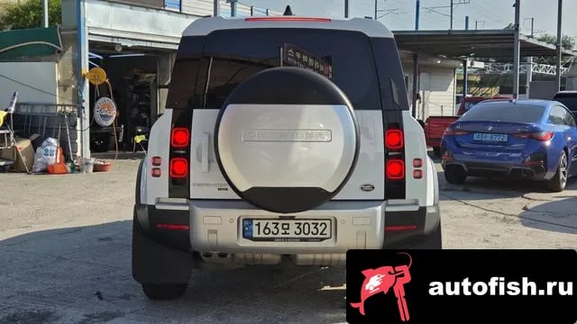 Land Rover Defender Bitdefender (L663) 2021 года - вид 4