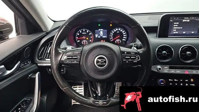 Kia Stinger Stinger 2018 года - похожие автомобили