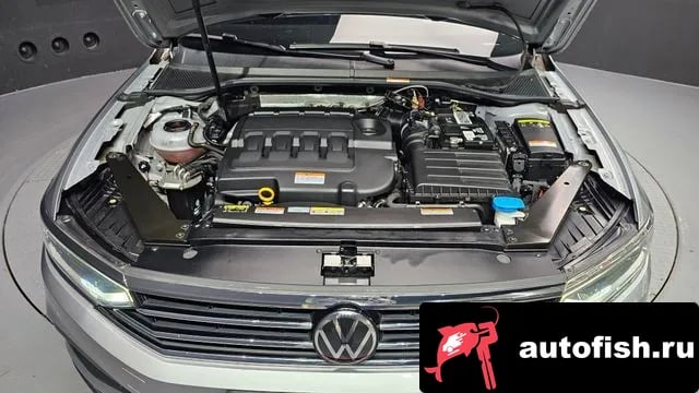Volkswagen Passat Passat GT (B8) 2021 года - вид 6