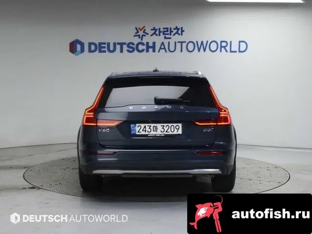 Volvo V60 V60 Cross-country 2nd Generation 2022 года - вид 4