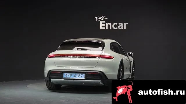 Porsche Taycan Taikan 2022 года - вид 4