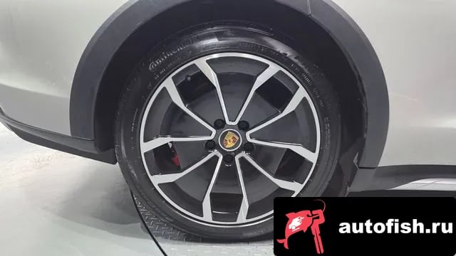 Porsche Taycan Taikan 2022 года - вид 5