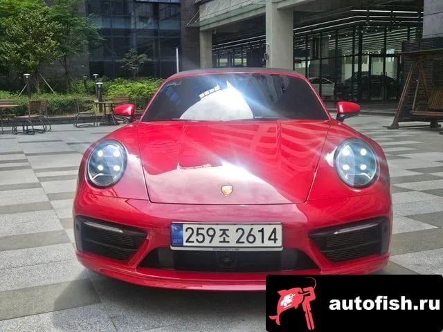 Porsche 911 911 (992) 2023 года - вид 3