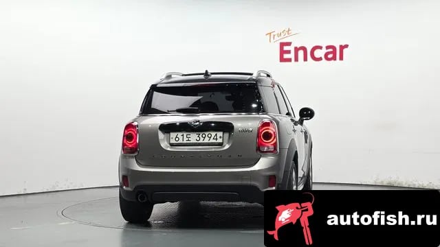 Mini Countryman Cooper Country Man 2019 года - вид 4