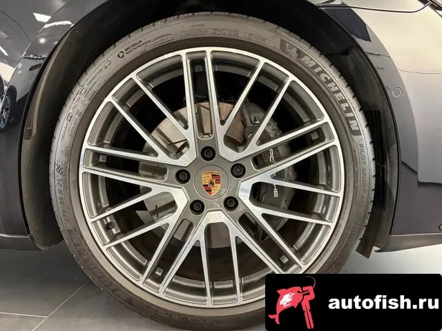 Porsche Panamera Panamera (976) 2024 года - похожие автомобили