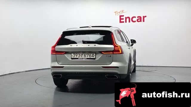 Volvo V60 V60 Cross-country 2nd Generation 2020 года - вид 4