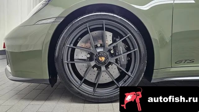 Porsche 911 911 (992) 2025 года - вид 5
