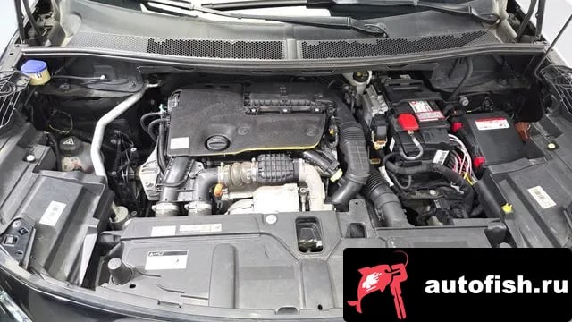Peugeot 5008 5008 second generation 2018 года - вид 6