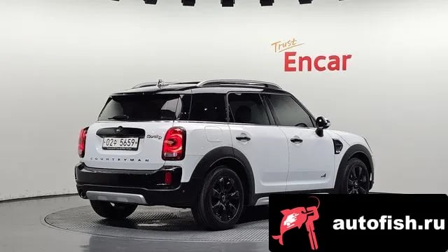 Mini Countryman Cooper D Country Man 2019 года - вид 2