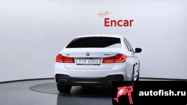 BMW 5-Series 5 Series (G30) 2018 года - вид 4