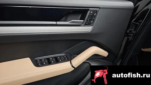 Porsche Cayenne Cayenne (PO536) 2025 года - похожие автомобили