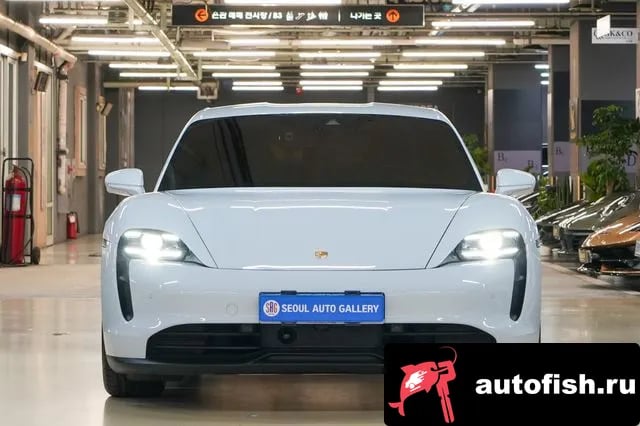 Porsche Taycan Taikan 2022 года - вид 3