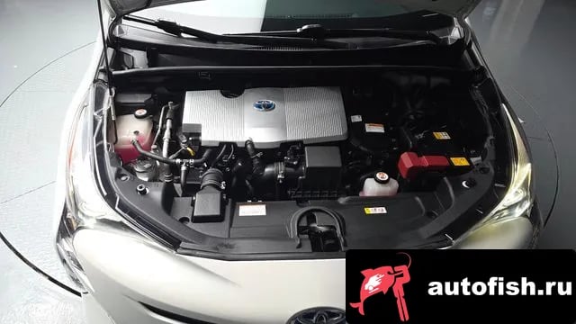 Toyota Prius Prius 4th Generation 2018 года - вид 6