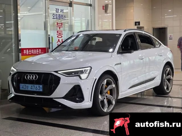 Audi e-tron e-Tron 2023 года - похожие автомобили