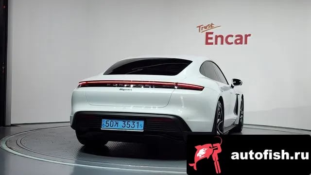 Porsche Taycan Taikan 2023 года - вид 4