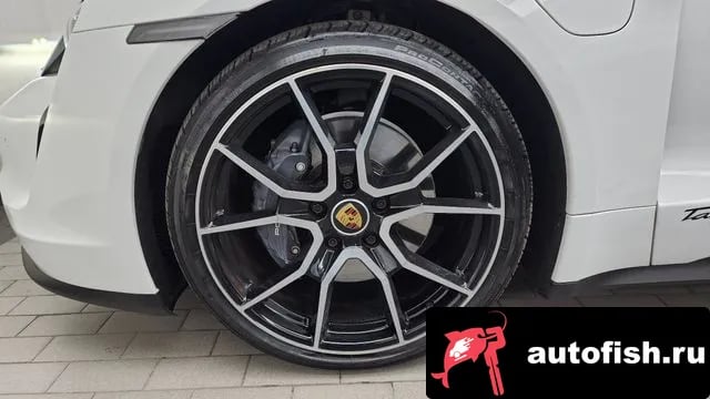 Porsche Taycan Taikan 2023 года - вид 5