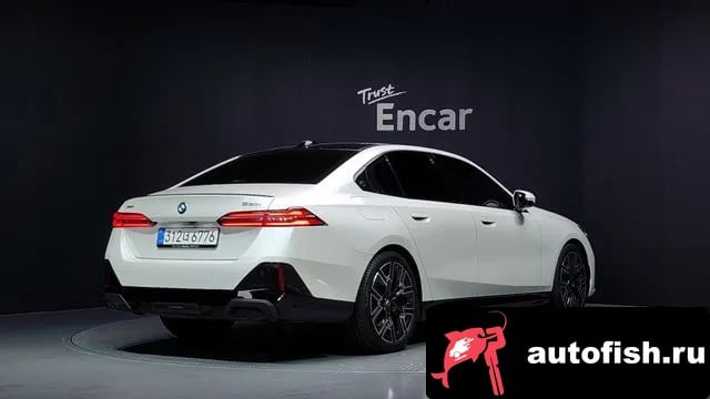 BMW 5-Series 5 Series (G60) 2025 года - вид 2
