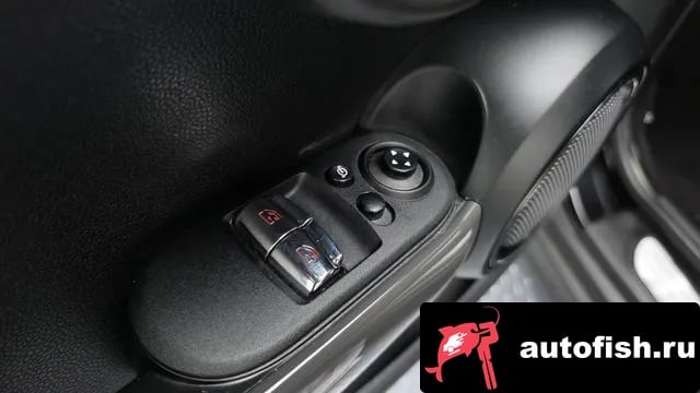 Mini Cooper Cooper 2018 года - похожие автомобили