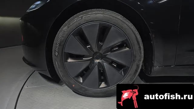 Tesla Model 3 Model 3 2024 года - вид 5