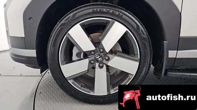 Hyundai Santafe San Tafe (MX5) 2025 года - вид 4