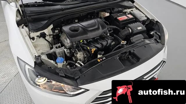 Hyundai AVANTE Avante AD 2018 года - вид 6