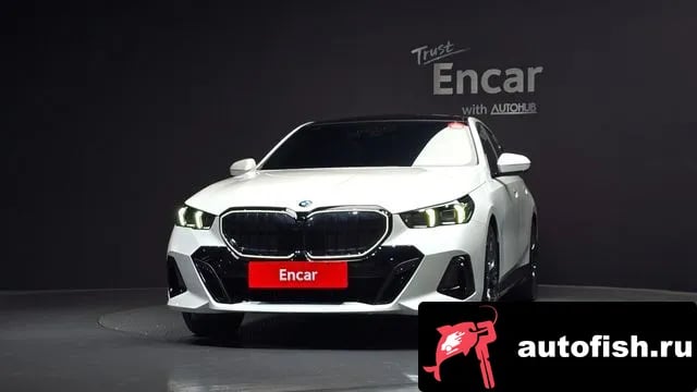 BMW 5-Series 5 Series (G60) 2025 года - вид 3