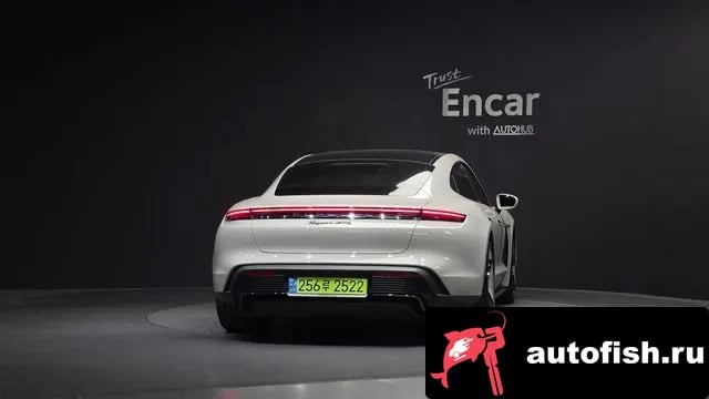 Porsche Taycan Taikan 2024 года - вид 3