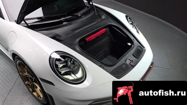 Porsche 911 911 (992) 2025 года - вид 6