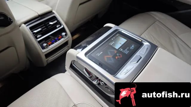 BMW 7-Series 7 Series (G11) 2020 года - похожие автомобили