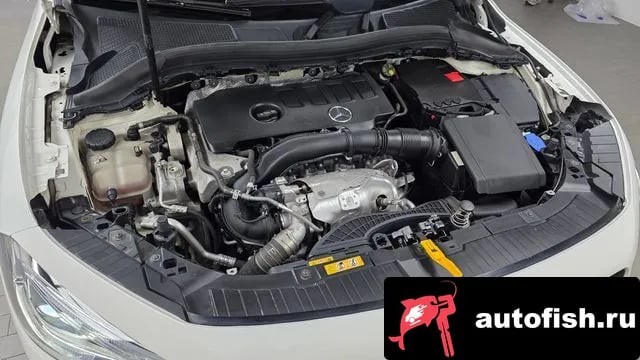 Mercedes-Benz GLA-Class GLA - Class H247 2021 года - вид 6