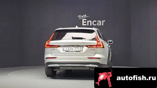 Volvo V60 V60 Cross-country 2nd Generation 2024 года - похожие автомобили