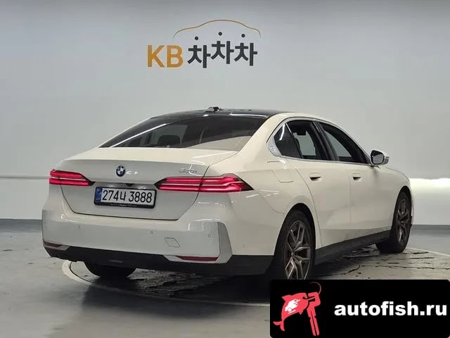 BMW 5-Series 5 Series (G60) 2025 года - вид 3