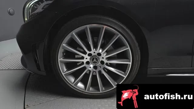Mercedes-Benz C-Class C-Class W205 2019 года - вид 5