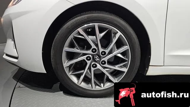 Hyundai AVANTE The New Avante AD 2018 года - вид 5