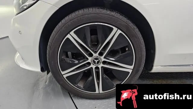 Mercedes-Benz C-Class C-Class W205 2019 года - вид 5