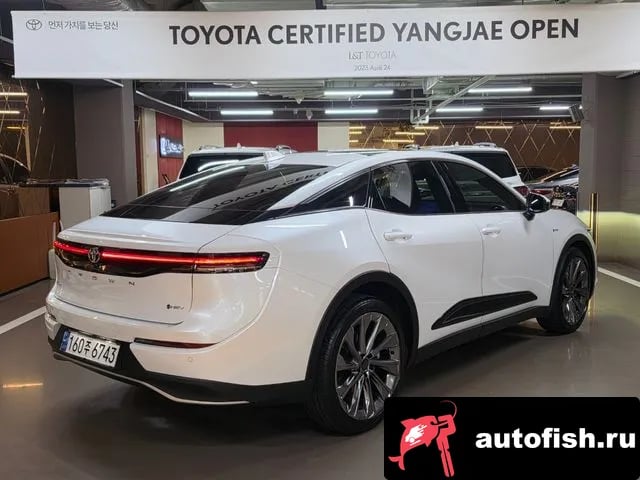Toyota Crown Crown Crossover 2024 года - вид 2