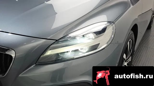 Volvo V40 V40 Cross-Country 2019 года - похожие автомобили