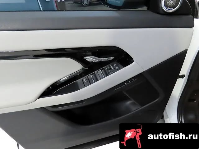 Land Rover Range Rover Evoque Range Rover Evoque 2nd Generation 2024 года - похожие автомобили