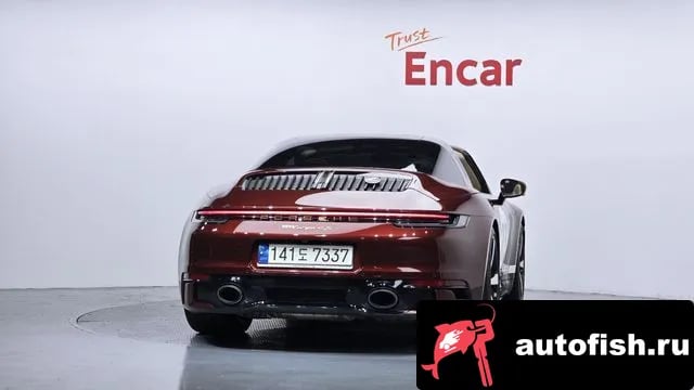 Porsche 911 911 (992) 2021 года - вид 4